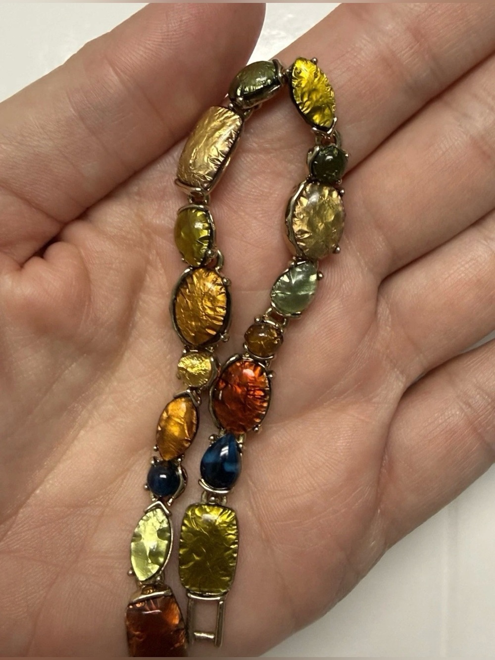 VTG Liz Claiborne Gold Tone Multicolor Foiled Art Glass Cabochon Link Bracelet